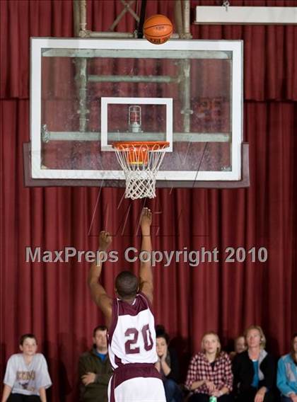 Thumbnail 3 in Kennedy Catholic @ Magnus photogallery.