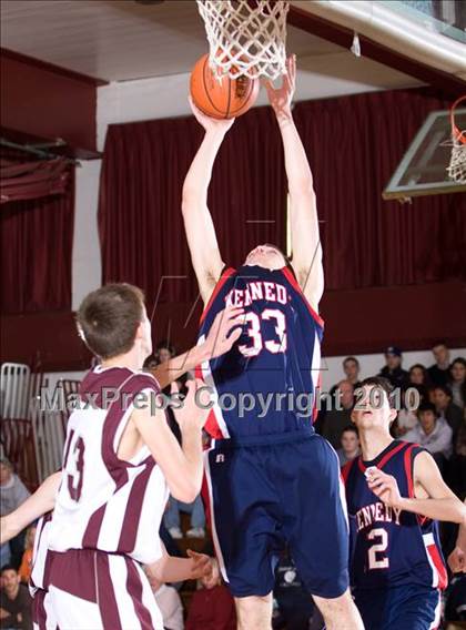 Thumbnail 3 in Kennedy Catholic @ Magnus photogallery.