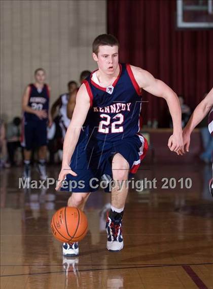 Thumbnail 1 in Kennedy Catholic @ Magnus photogallery.