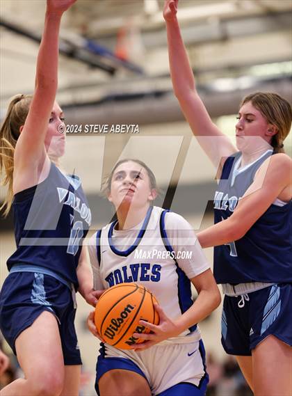Thumbnail 1 in Valor Christian @ Grandview photogallery.