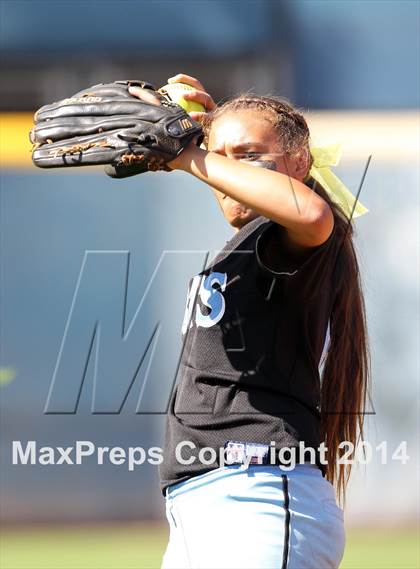 Thumbnail 2 in Carson vs. Chatsworth Charter (CIF L.A. City Section D1 Final) photogallery.