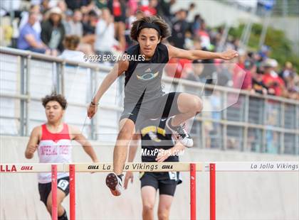 Thumbnail 1 in Viking Relays photogallery.