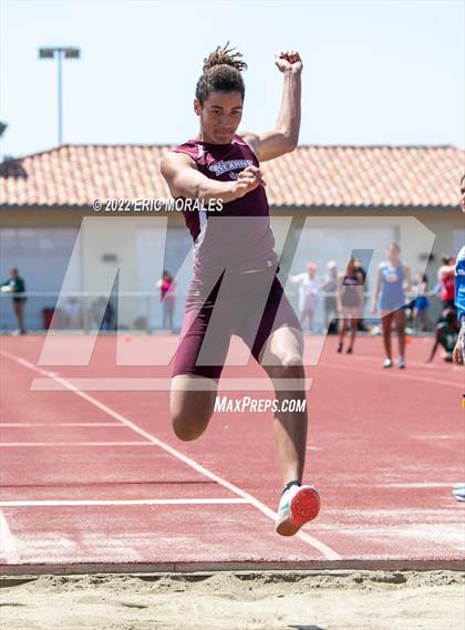 Thumbnail 2 in Viking Relays photogallery.