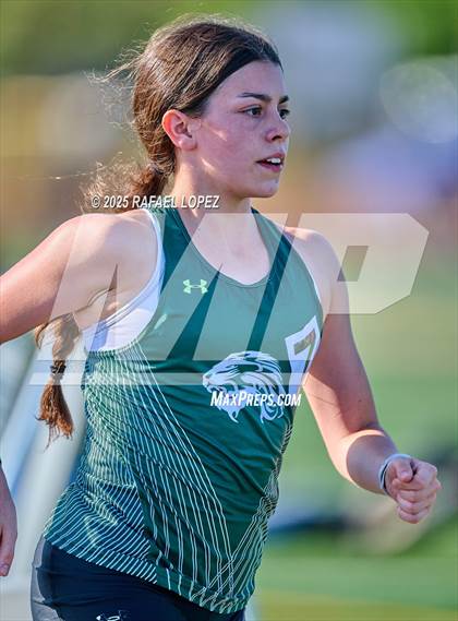 Thumbnail 2 in UIL 6A Track & Field Area 13&14 (1600M) photogallery.