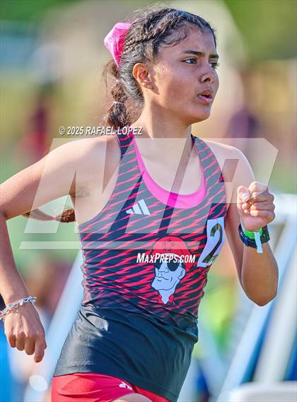 Thumbnail 3 in UIL 6A Track & Field Area 13&14 (1600M) photogallery.