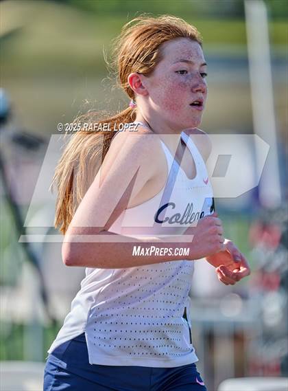 Thumbnail 1 in UIL 6A Track & Field Area 13&14 (1600M) photogallery.