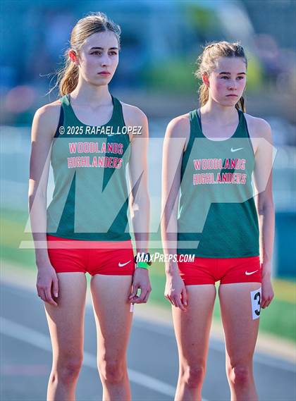 Thumbnail 2 in UIL 6A Track & Field Area 13&14 (1600M) photogallery.
