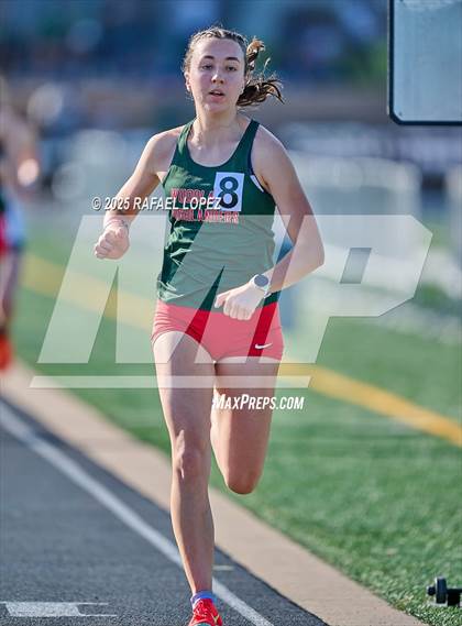 Thumbnail 1 in UIL 6A Track & Field Area 13&14 (1600M) photogallery.