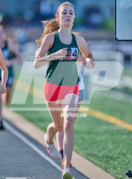 Thumbnail 2 in UIL 6A Track & Field Area 13&14 (1600M) photogallery.