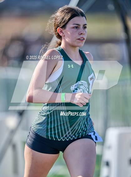 Thumbnail 2 in UIL 6A Track & Field Area 13&14 (1600M) photogallery.