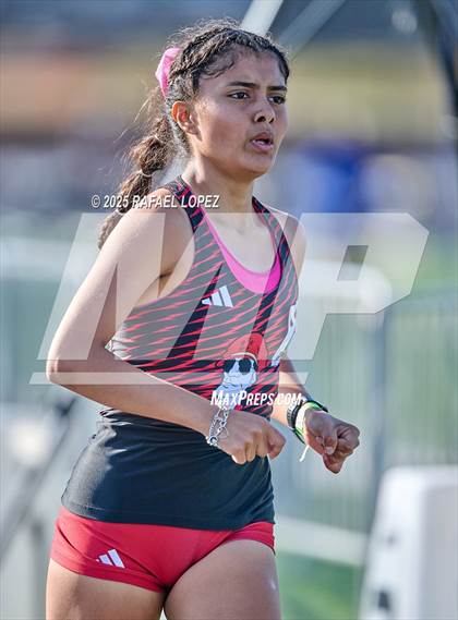 Thumbnail 2 in UIL 6A Track & Field Area 13&14 (1600M) photogallery.
