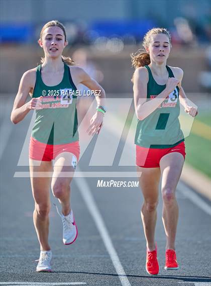 Thumbnail 2 in UIL 6A Track & Field Area 13&14 (1600M) photogallery.