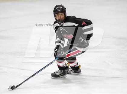 Thumbnail 1 in Concord vs. Bedford (Manchester Christmas Tournament) photogallery.