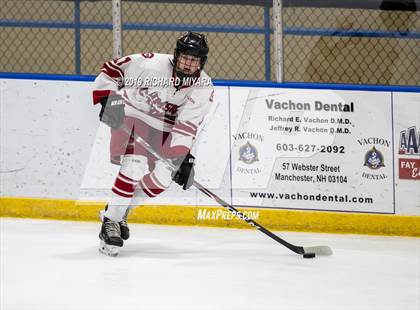 Thumbnail 1 in Concord vs. Bedford (Manchester Christmas Tournament) photogallery.