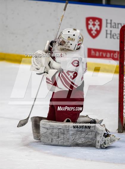 Thumbnail 2 in Concord vs. Bedford (Manchester Christmas Tournament) photogallery.