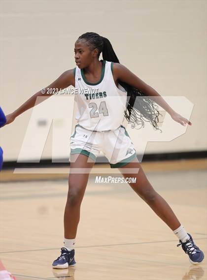 Thumbnail 1 in Longmont vs. Summit photogallery.