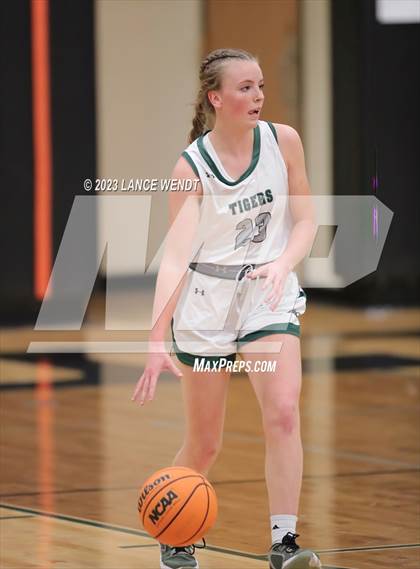 Thumbnail 3 in Longmont vs. Summit photogallery.