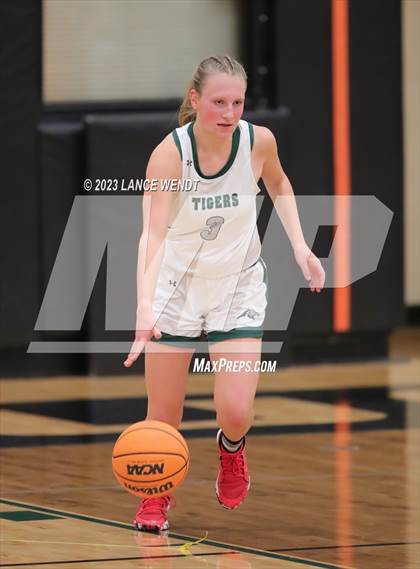Thumbnail 2 in Longmont vs. Summit photogallery.