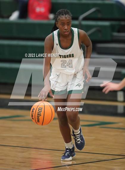 Thumbnail 2 in Longmont vs. Summit photogallery.
