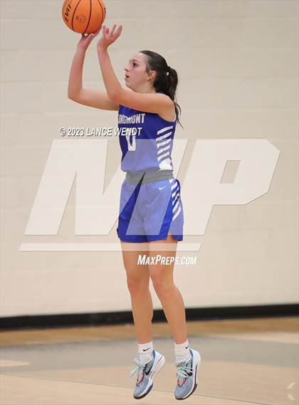 Thumbnail 3 in Longmont vs. Summit photogallery.