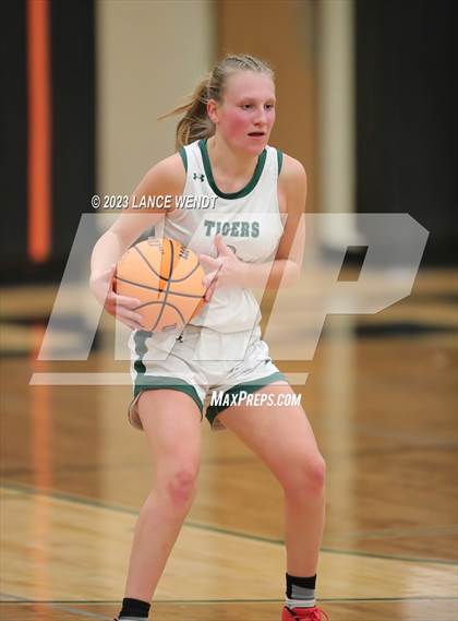Thumbnail 1 in Longmont vs. Summit photogallery.