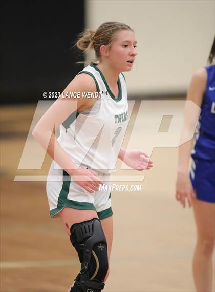 Thumbnail 3 in Longmont vs. Summit photogallery.