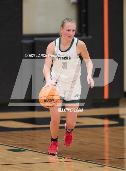 Thumbnail 1 in Longmont vs. Summit photogallery.