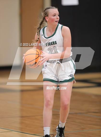 Thumbnail 2 in Longmont vs. Summit photogallery.