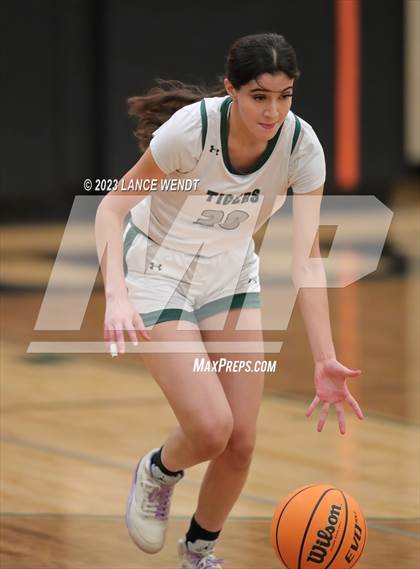 Thumbnail 2 in Longmont vs. Summit photogallery.