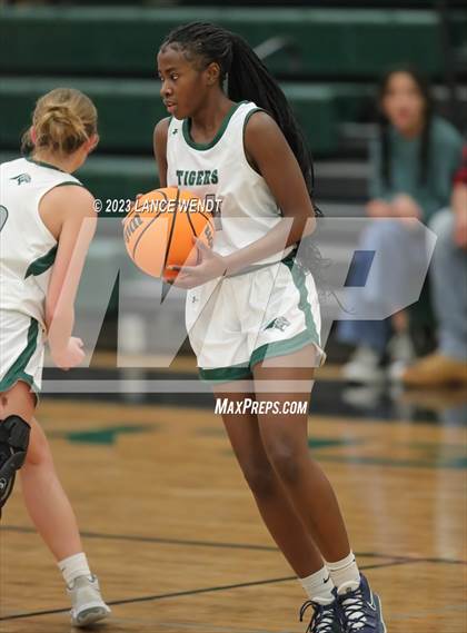 Thumbnail 2 in Longmont vs. Summit photogallery.