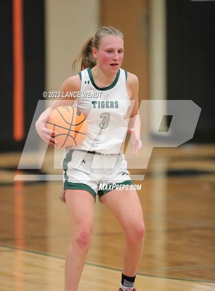 Thumbnail 3 in Longmont vs. Summit photogallery.