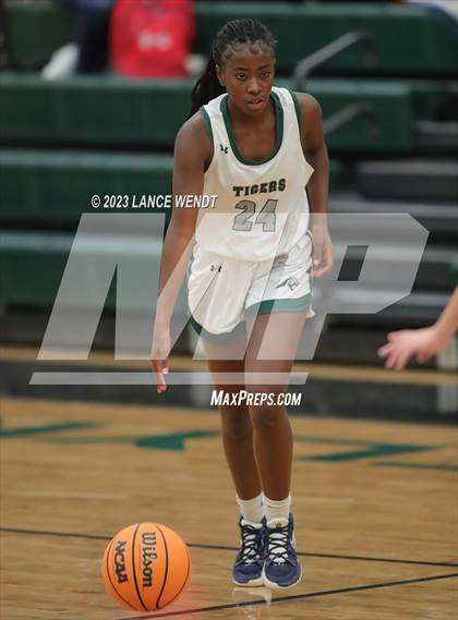 Thumbnail 3 in Longmont vs. Summit photogallery.