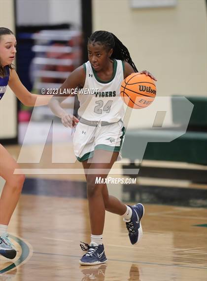 Thumbnail 3 in Longmont vs. Summit photogallery.