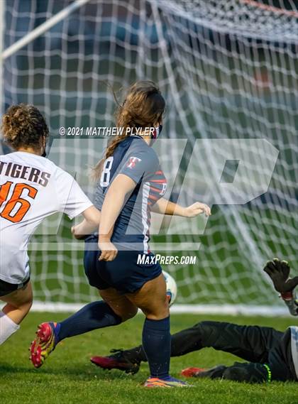 Thumbnail 3 in South View @ Terry Sanford photogallery.
