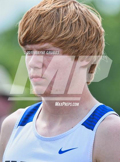 Thumbnail 3 in UIL 3A Regional Track & Field Meet photogallery.