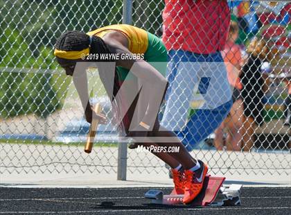 Thumbnail 1 in UIL 3A Regional Track & Field Meet photogallery.