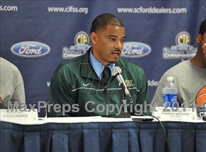 Thumbnail 2 in Centennial vs. Long Beach Poly (CIF SS D1AA Final) photogallery.