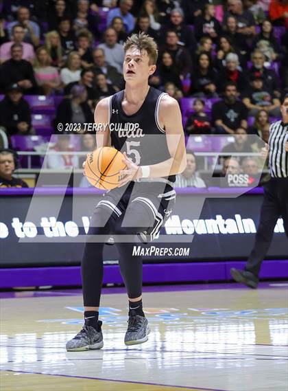 Thumbnail 2 in Alta vs. Olympus (UHSAA 5A Semifinal) photogallery.