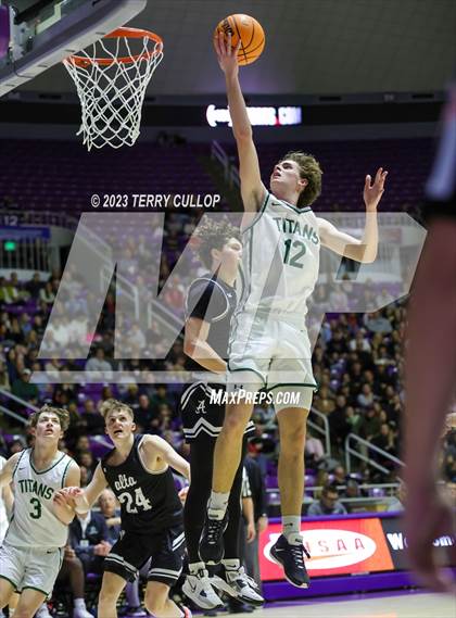 Thumbnail 1 in Alta vs. Olympus (UHSAA 5A Semifinal) photogallery.