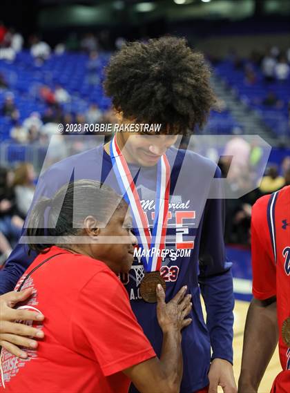 Thumbnail 3 in Kimball vs. Veterans Memorial (UIL 5A Basketball State Semifinal Medal Ceremony) photogallery.