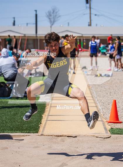 Thumbnail 3 in Rolla Buck White Sands Invitational  photogallery.