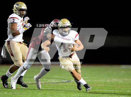 Thumbnail 1 in Terrebonne vs. Destrehan (LHSAA 5A Quarterfinal) photogallery.