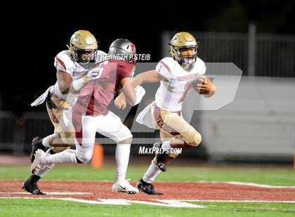 Thumbnail 2 in Terrebonne vs. Destrehan (LHSAA 5A Quarterfinal) photogallery.