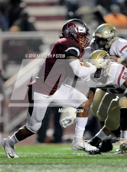 Thumbnail 3 in Terrebonne vs. Destrehan (LHSAA 5A Quarterfinal) photogallery.