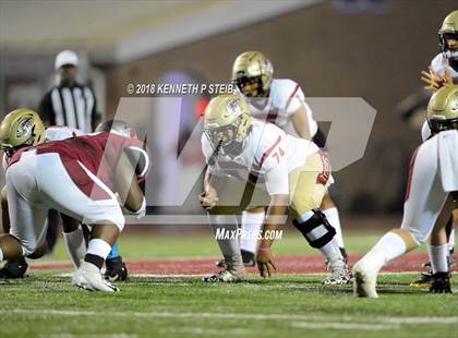Thumbnail 2 in Terrebonne vs. Destrehan (LHSAA 5A Quarterfinal) photogallery.