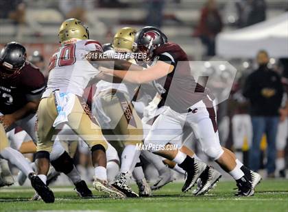 Thumbnail 3 in Terrebonne vs. Destrehan (LHSAA 5A Quarterfinal) photogallery.