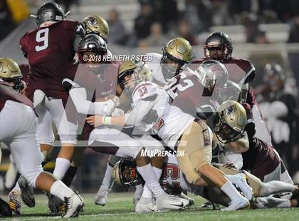 Thumbnail 3 in Terrebonne vs. Destrehan (LHSAA 5A Quarterfinal) photogallery.