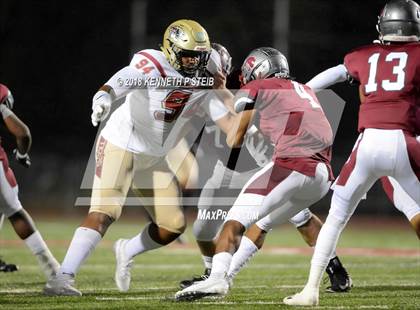Thumbnail 2 in Terrebonne vs. Destrehan (LHSAA 5A Quarterfinal) photogallery.