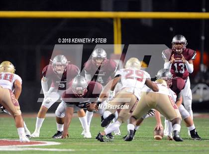 Thumbnail 3 in Terrebonne vs. Destrehan (LHSAA 5A Quarterfinal) photogallery.