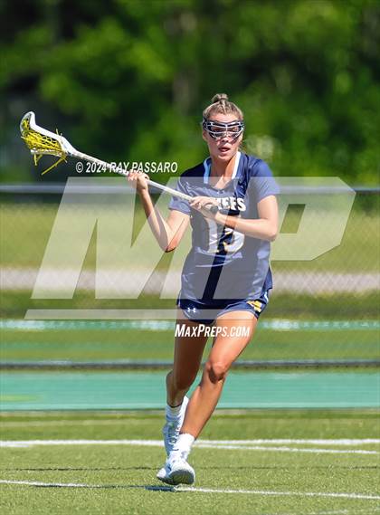 Thumbnail 2 in Massapequa vs. Ward Melville - Long Island Class A Championship photogallery.